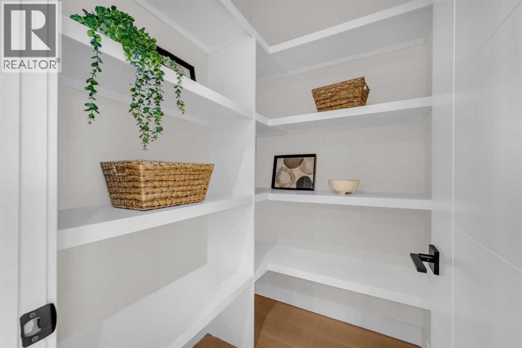 8114 Bowness Road Nw, Calgary, Alberta