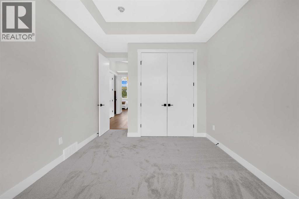 8114 Bowness Road Nw, Calgary, Alberta