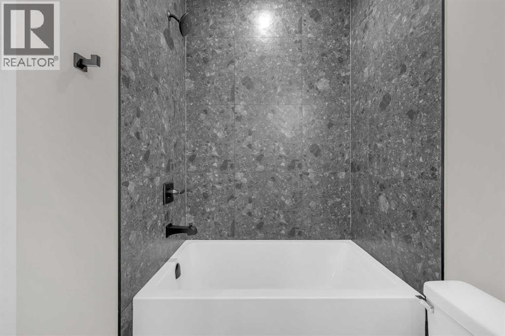 8114 Bowness Road Nw, Calgary, Alberta