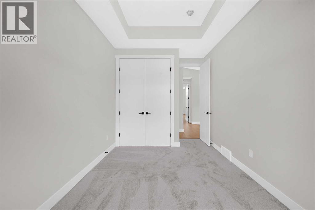 8114 Bowness Road Nw, Calgary, Alberta