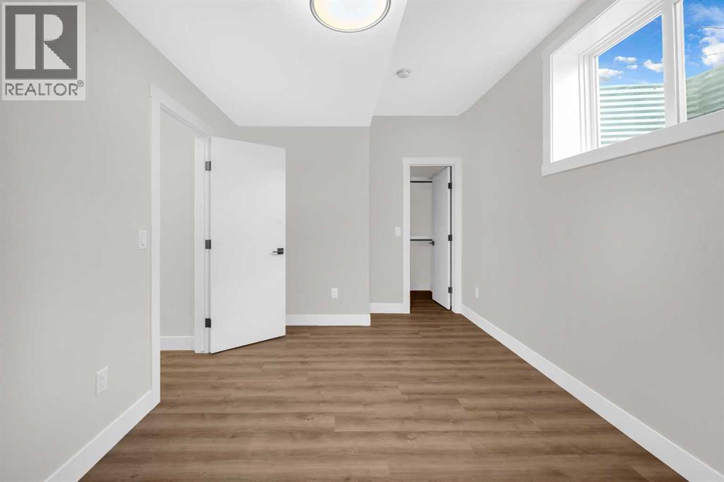 8114 Bowness Road Nw, Calgary, Alberta