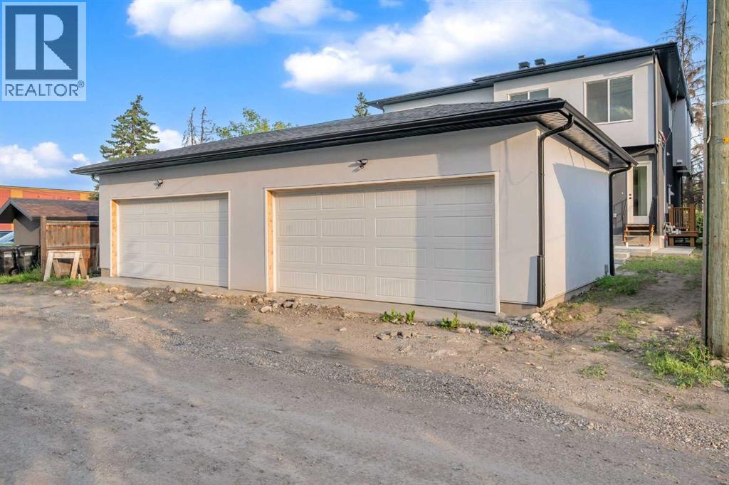 8114 Bowness Road Nw, Calgary, Alberta