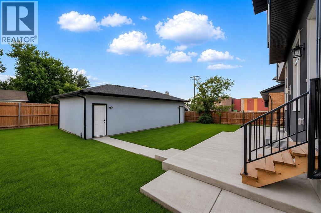 8114 Bowness Road Nw, Calgary, Alberta