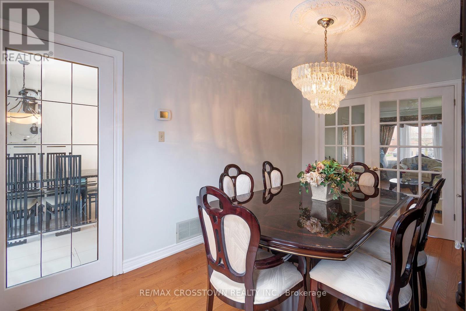 119 Fieldgate Drive, Vaughan (maple), Ontario