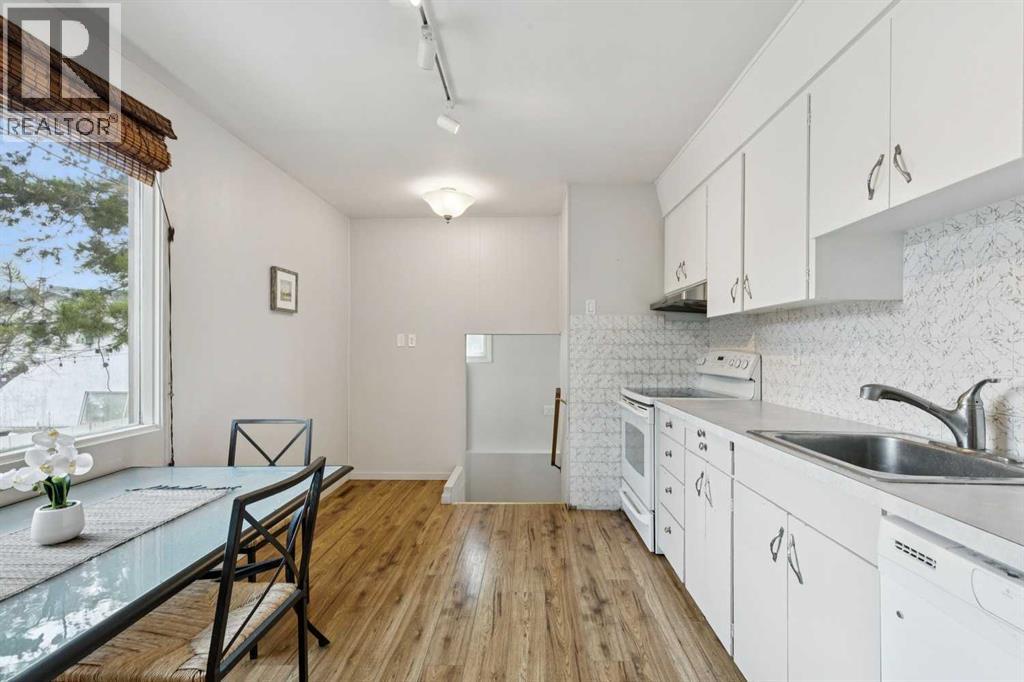 6507 34 Avenue Nw, Calgary, Alberta