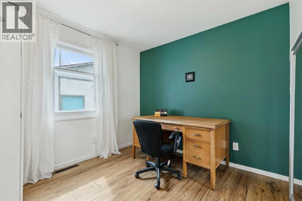 6507 34 Avenue Nw, Calgary, Alberta