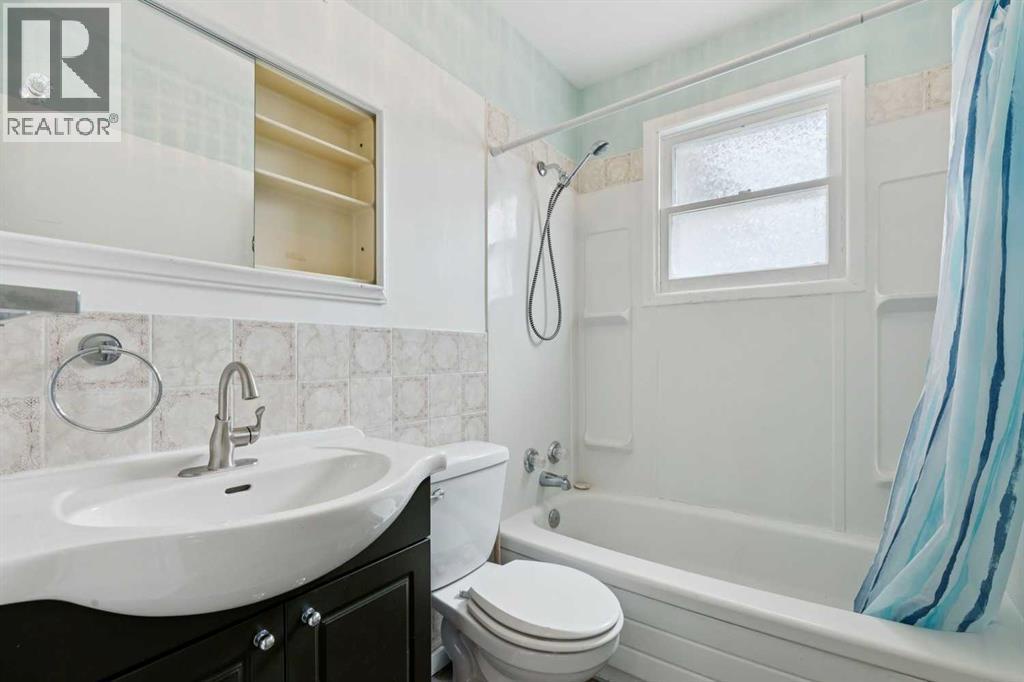 6507 34 Avenue Nw, Calgary, Alberta