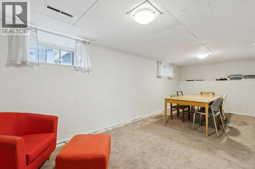 6507 34 Avenue Nw, Calgary, Alberta