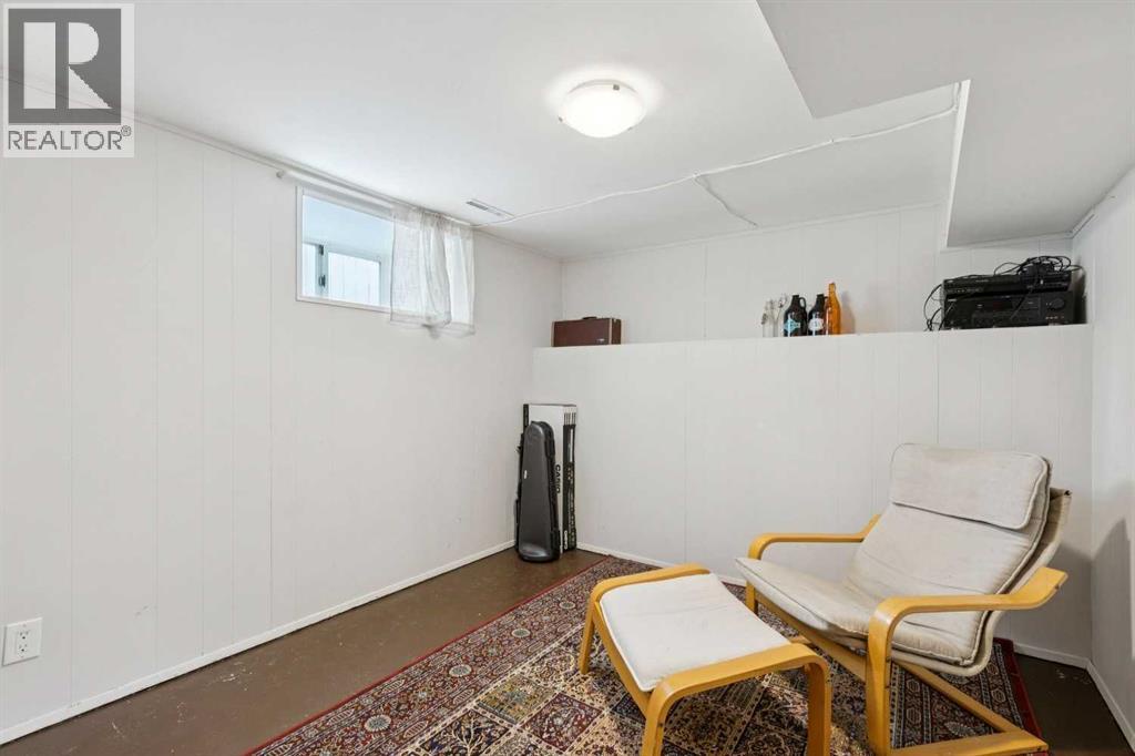 6507 34 Avenue Nw, Calgary, Alberta