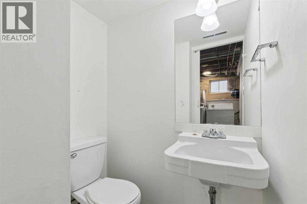 6507 34 Avenue Nw, Calgary, Alberta