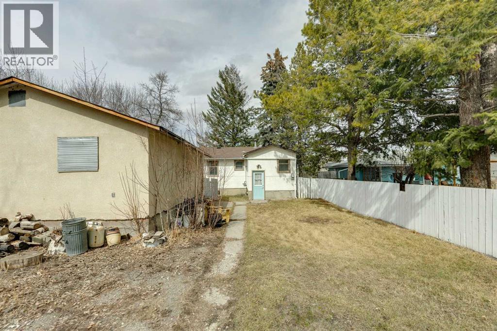 6507 34 Avenue Nw, Calgary, Alberta