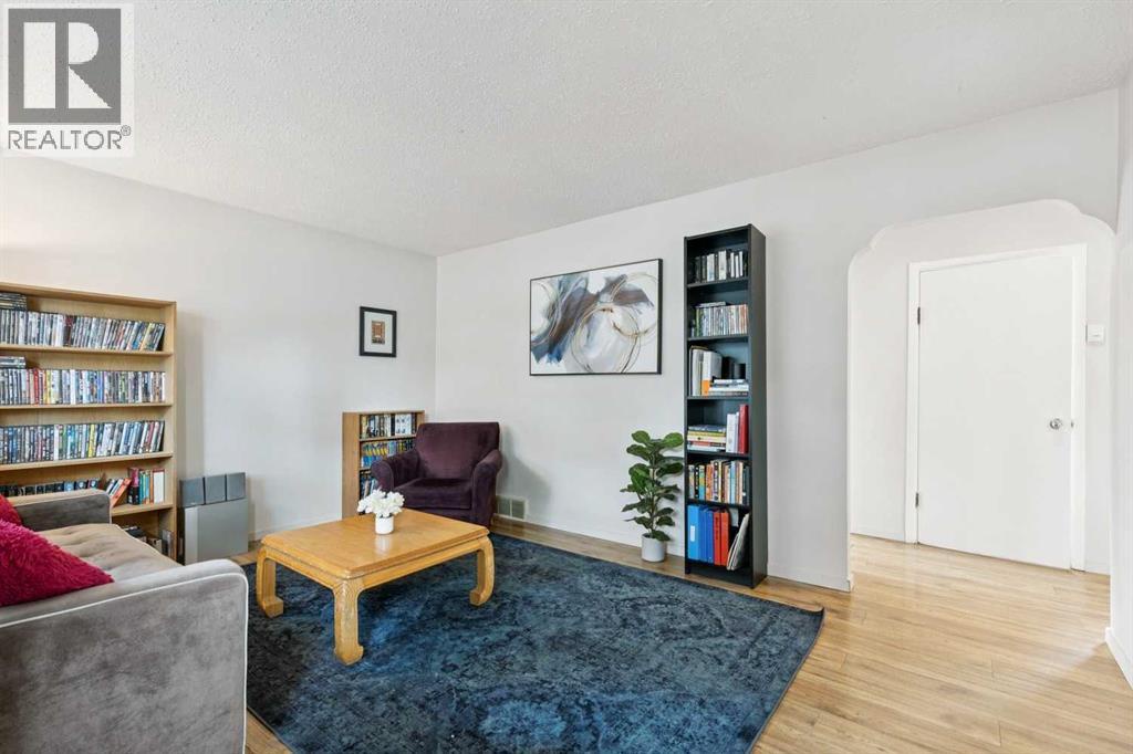 6507 34 Avenue Nw, Calgary, Alberta