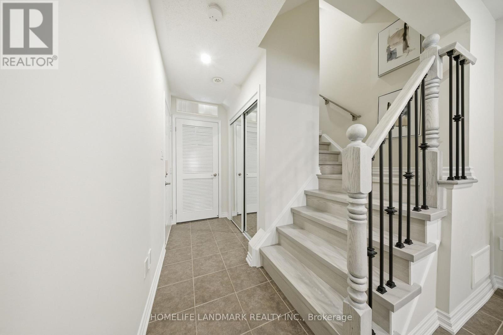 268 Wetenhall Landing, Milton (ha Harrison), Ontario