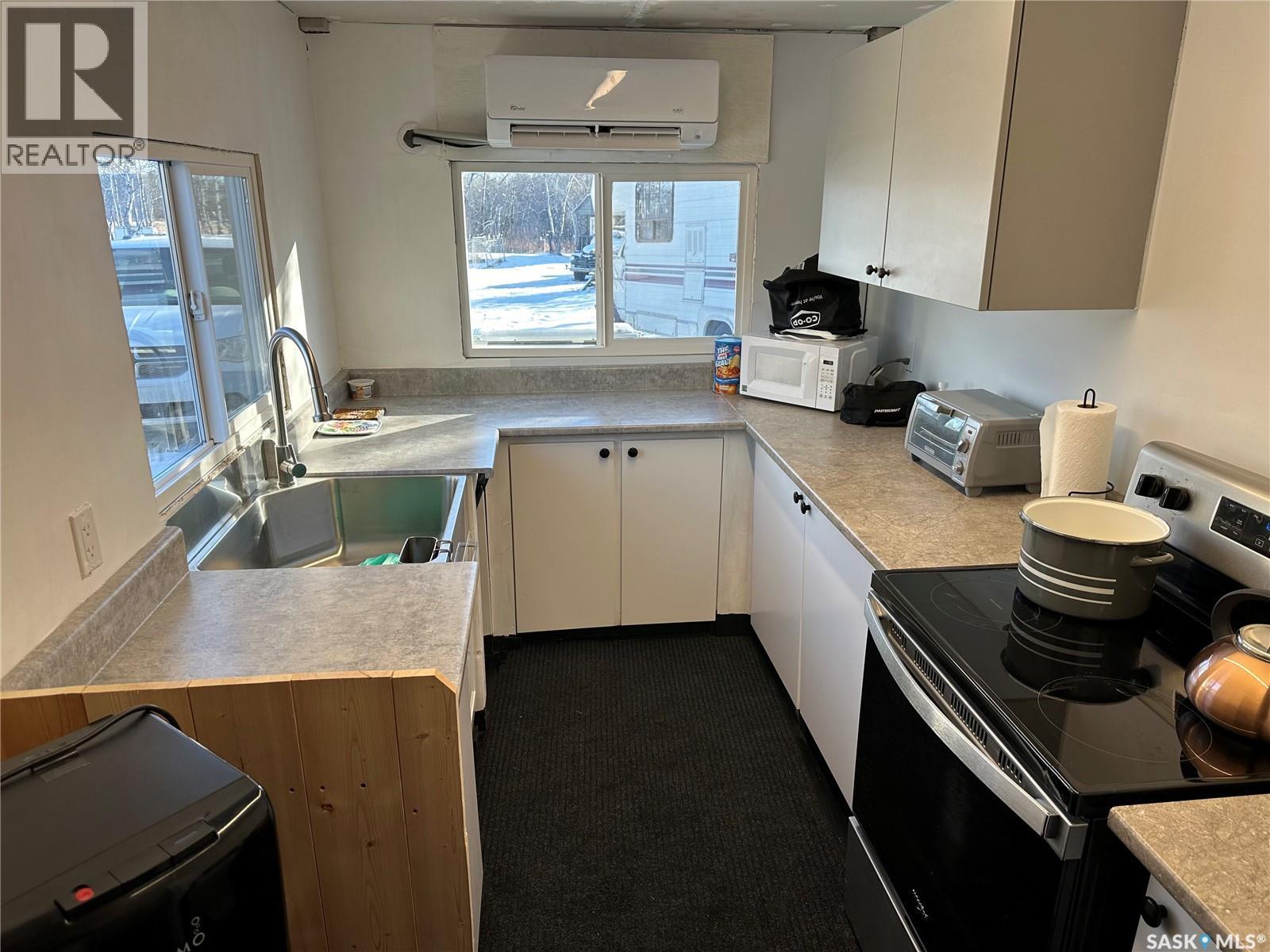 Hunters Paradise, Fish Creek Rm No. 402, Saskatchewan