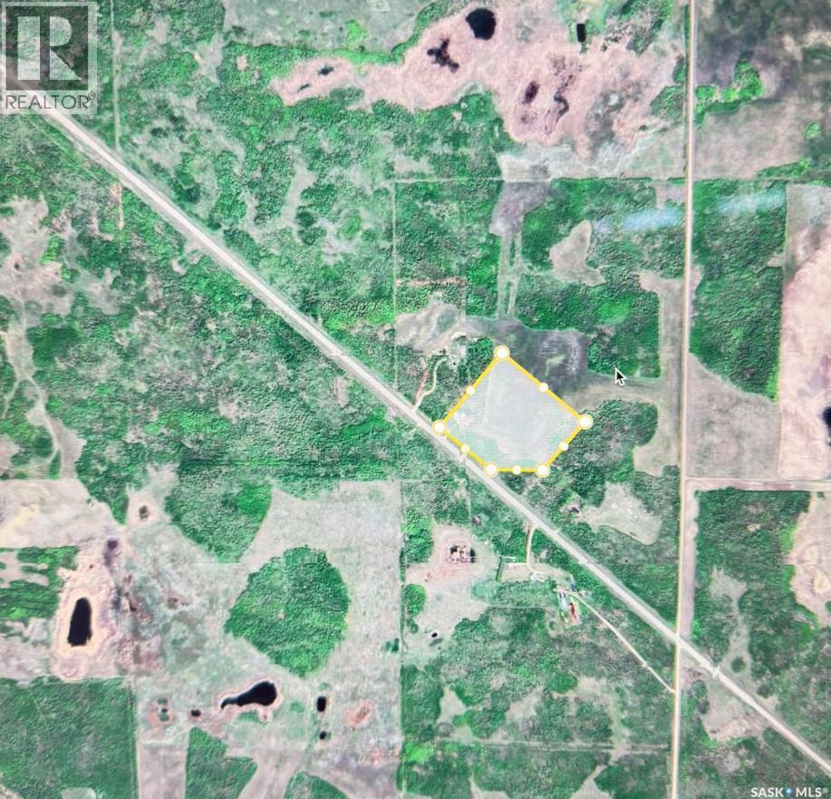 Hunters Paradise, Fish Creek Rm No. 402, Saskatchewan