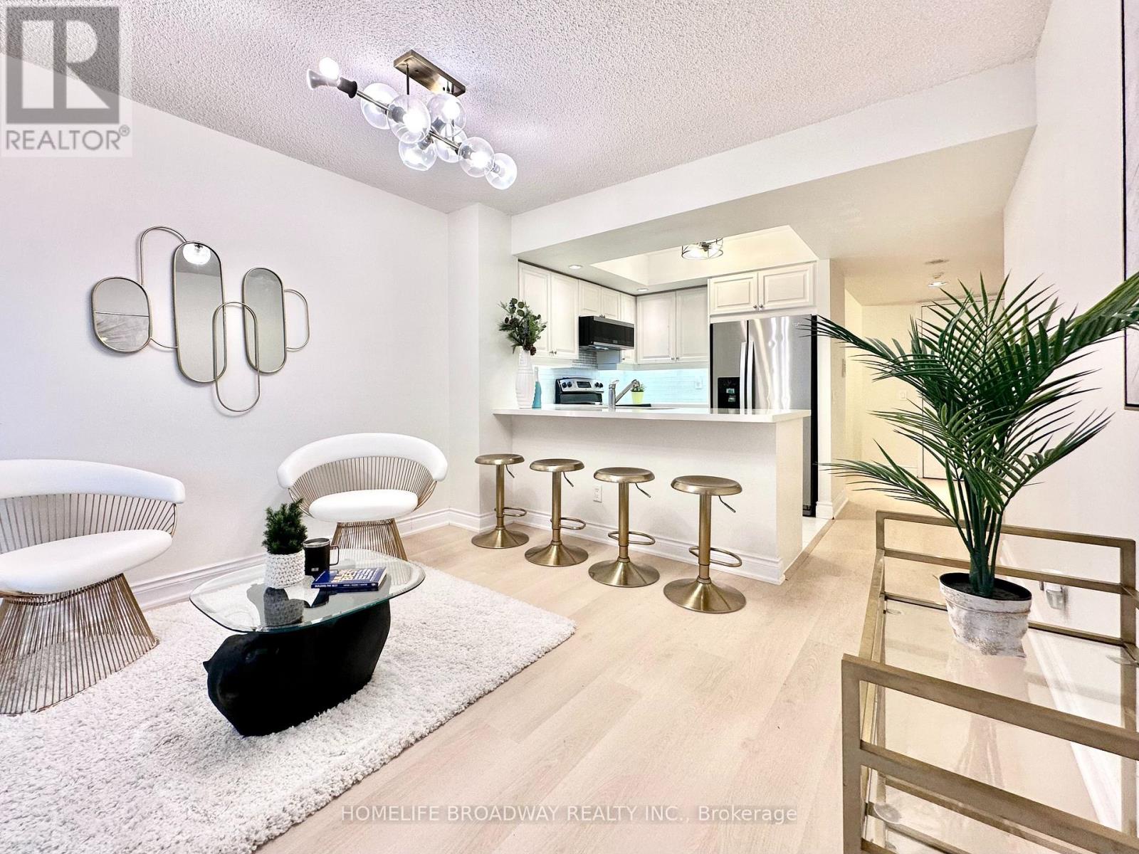 521 - 15 Northtown Way, Toronto (willowdale East), Ontario