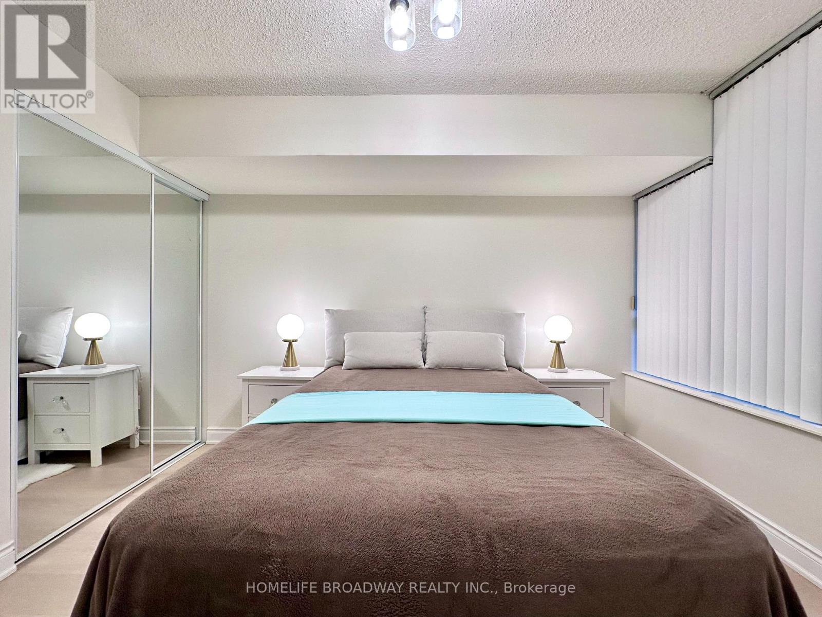 521 - 15 Northtown Way, Toronto (willowdale East), Ontario