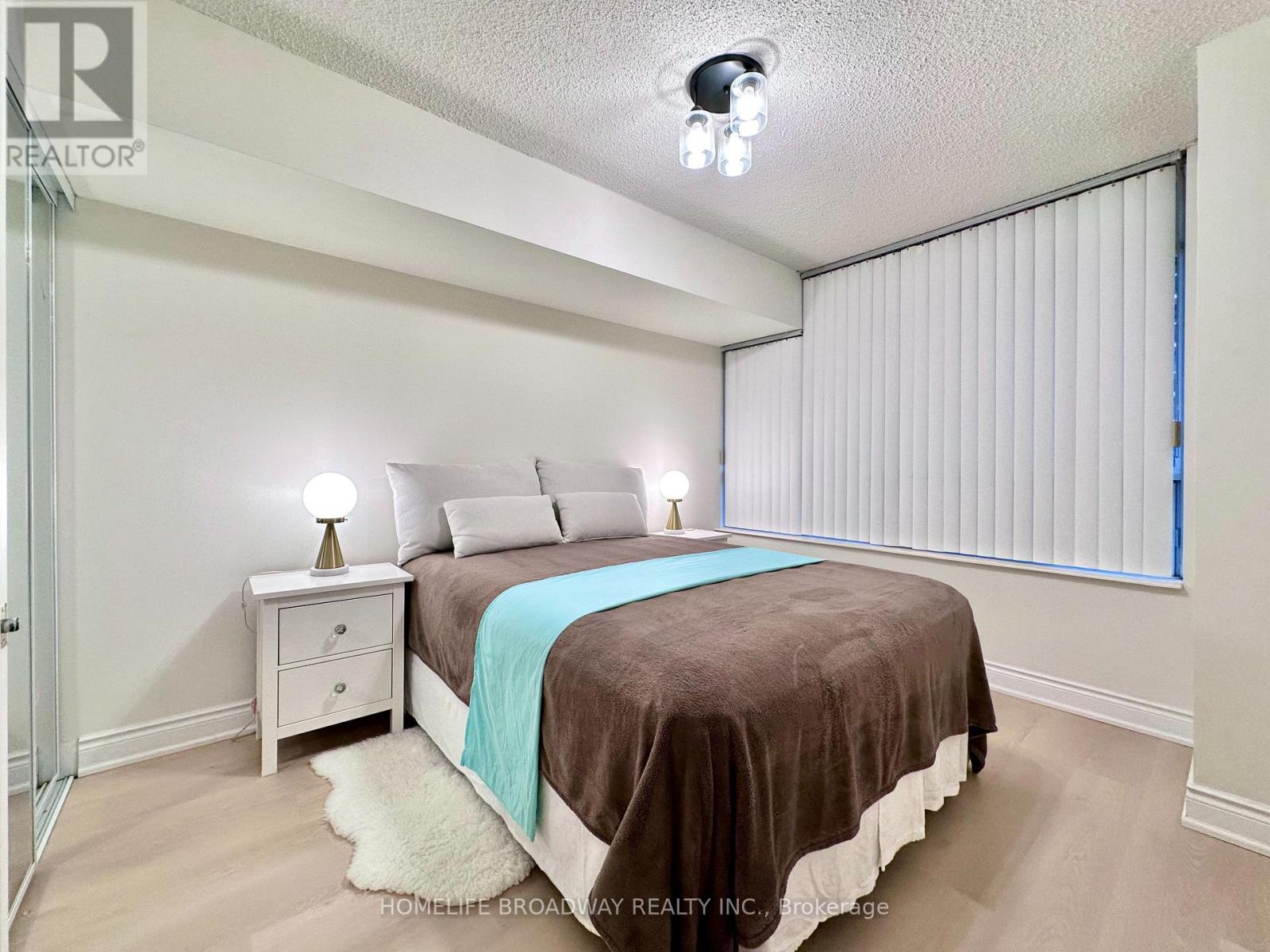 521 - 15 Northtown Way, Toronto (willowdale East), Ontario