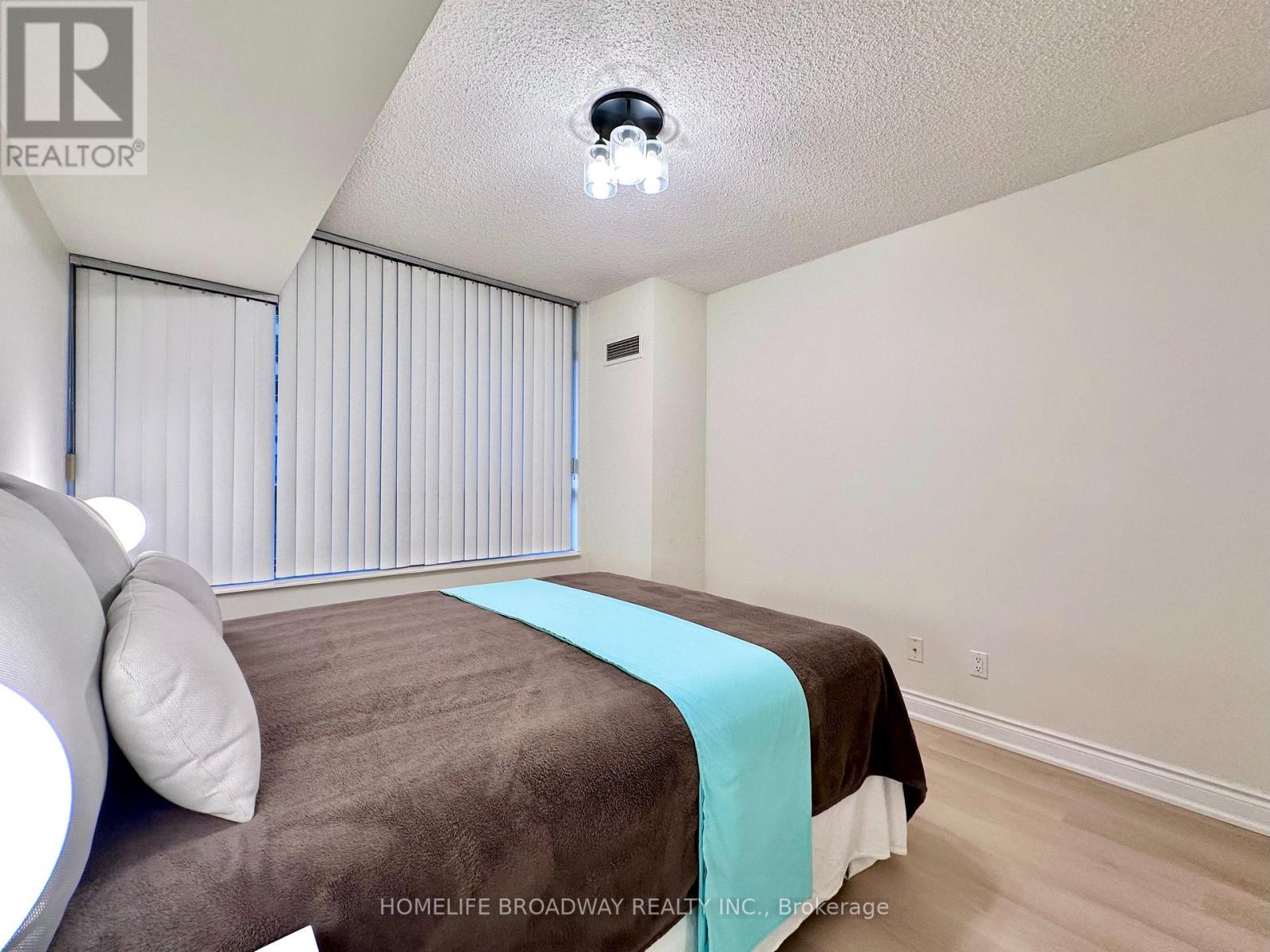 521 - 15 Northtown Way, Toronto (willowdale East), Ontario