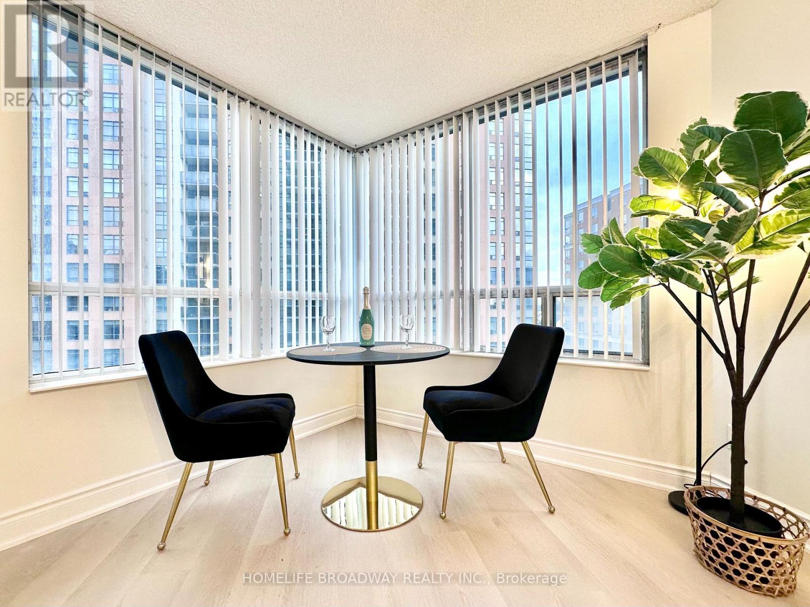 521 - 15 Northtown Way, Toronto (willowdale East), Ontario