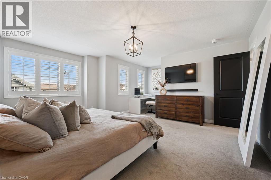 346 Finoro Crescent, Elmira, Ontario