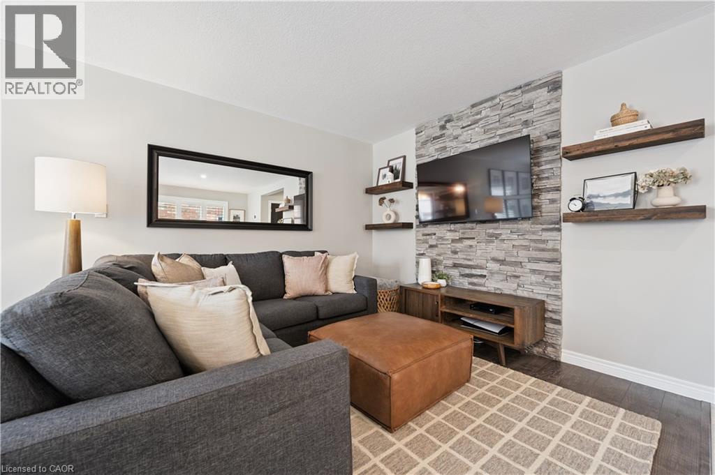 346 Finoro Crescent, Elmira, Ontario