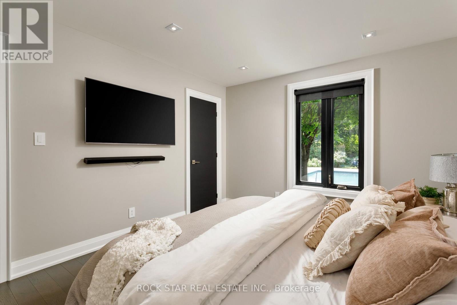 946 Glenwood Avenue, Burlington (lasalle), Ontario