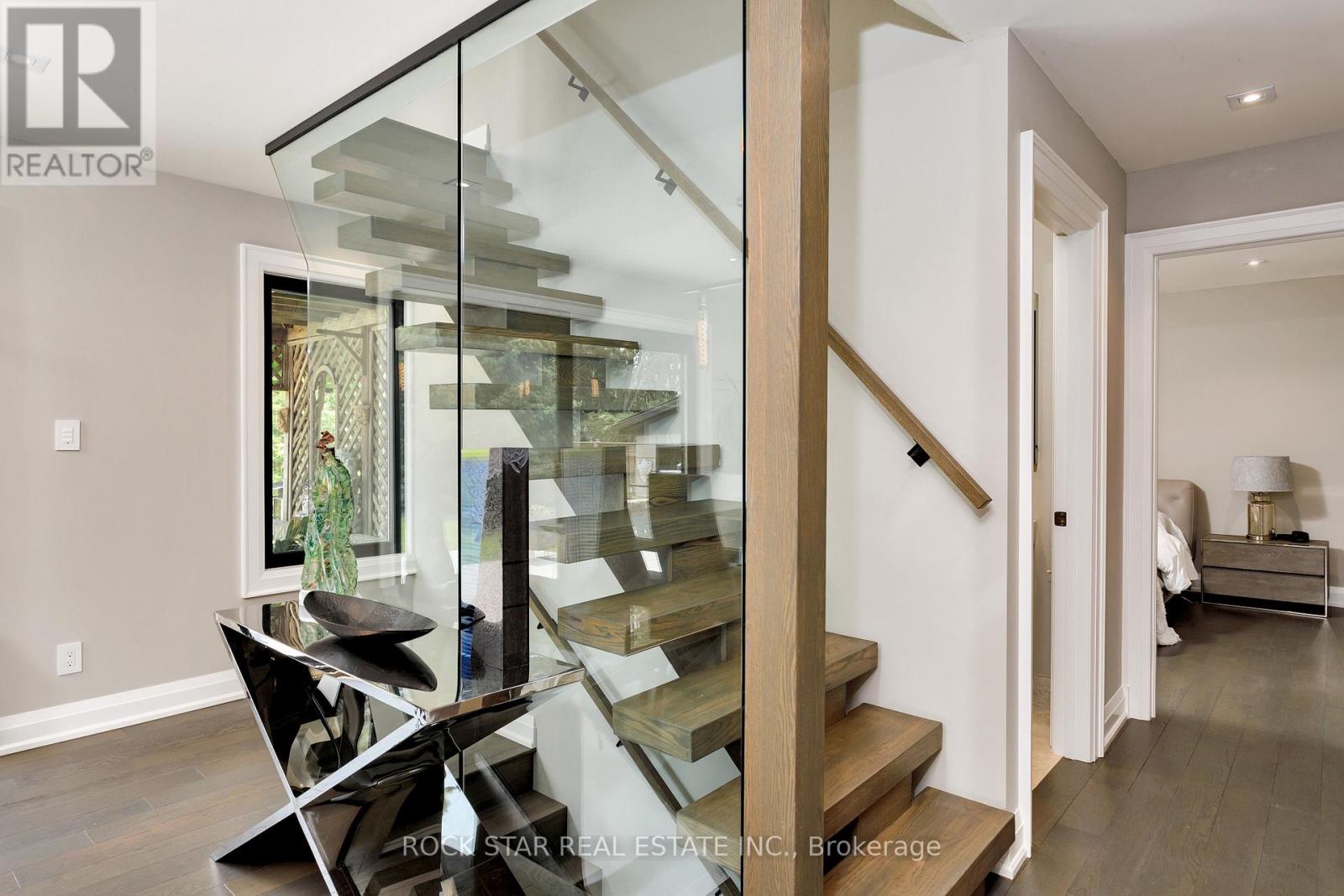 946 Glenwood Avenue, Burlington (lasalle), Ontario