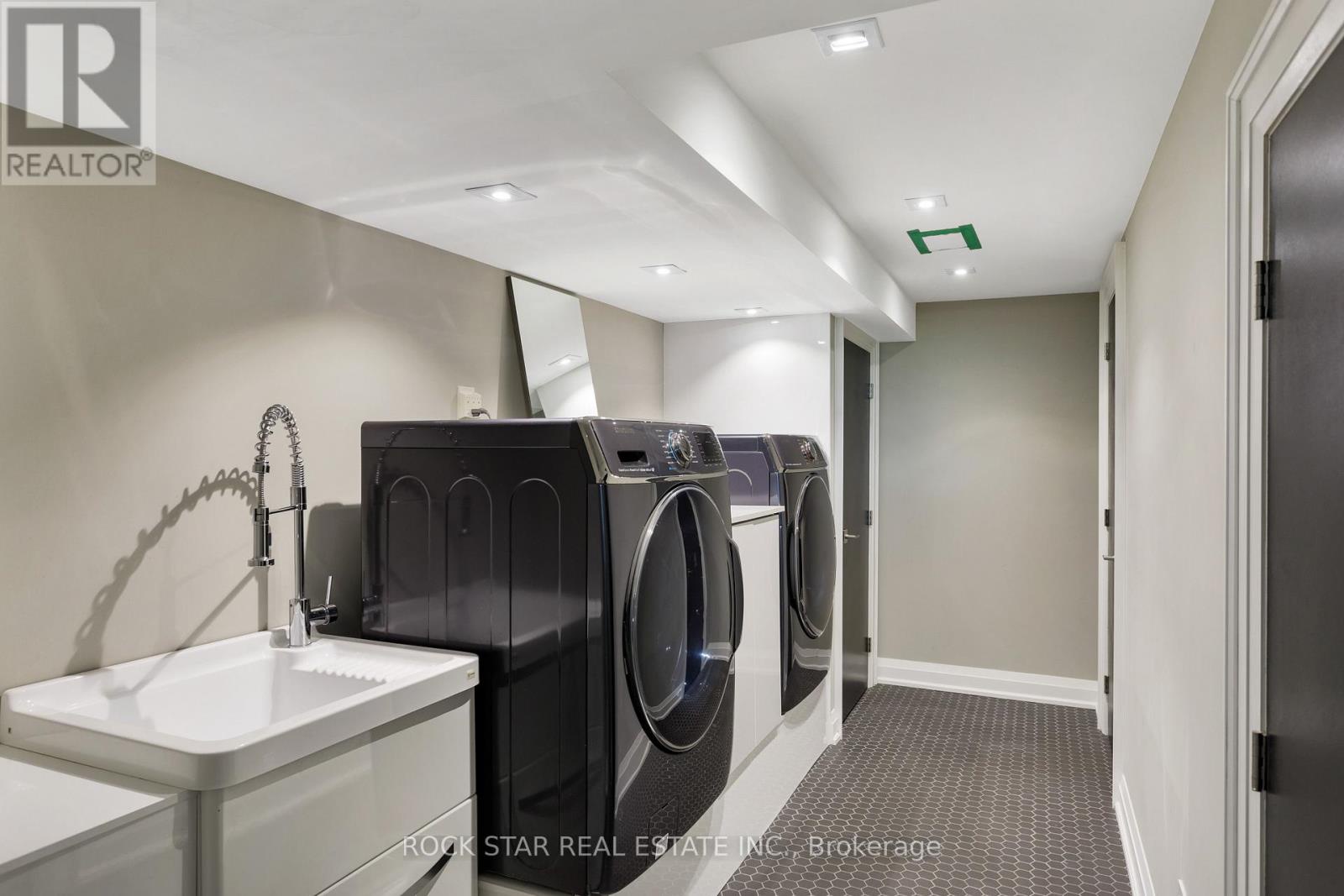 946 Glenwood Avenue, Burlington (lasalle), Ontario