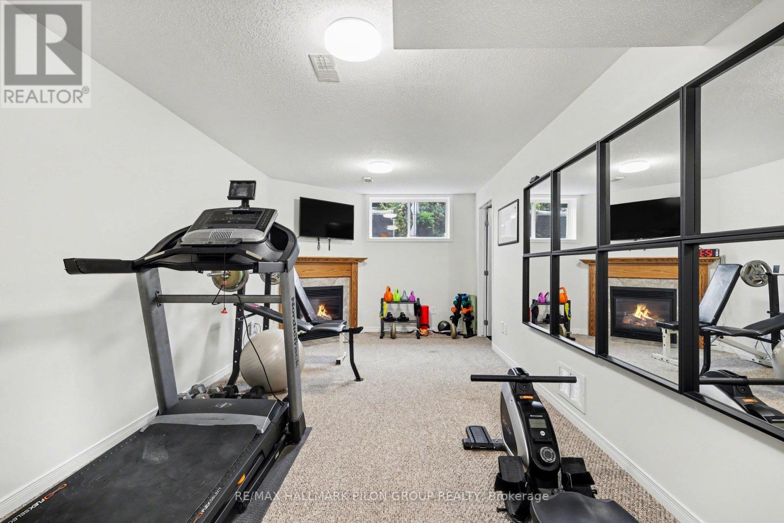 218 Rolling Meadow Crescent, Ottawa, Ontario