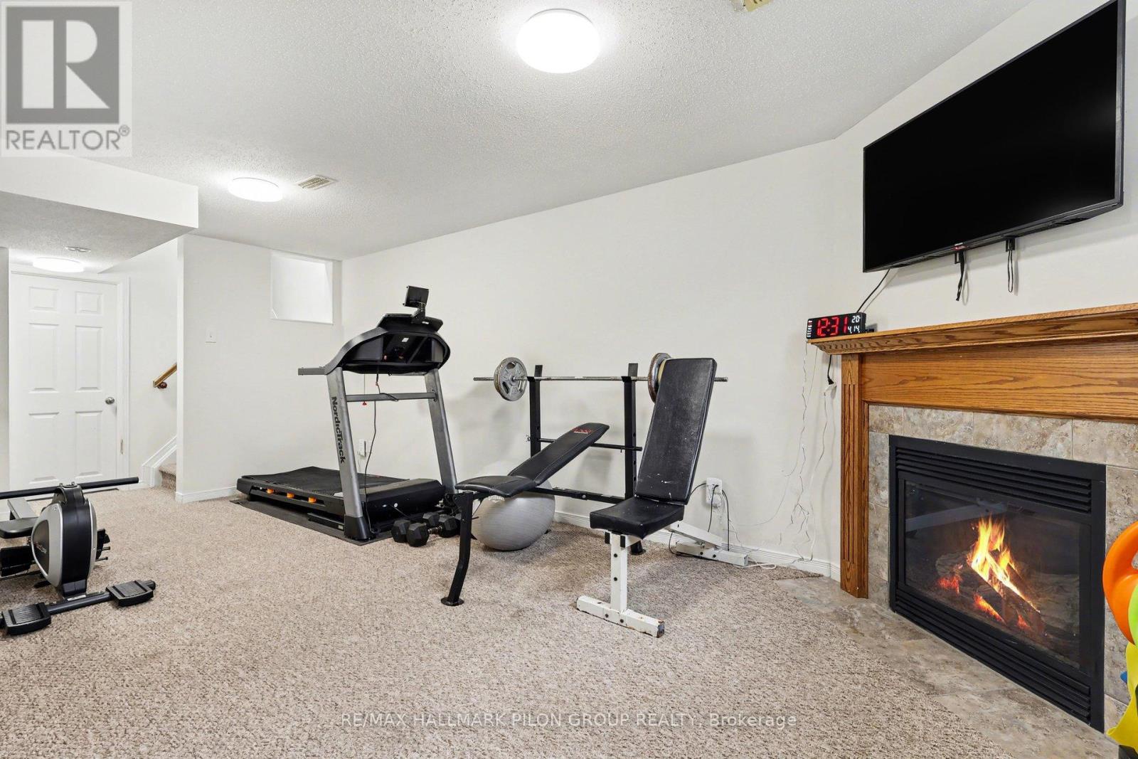 218 Rolling Meadow Crescent, Ottawa, Ontario