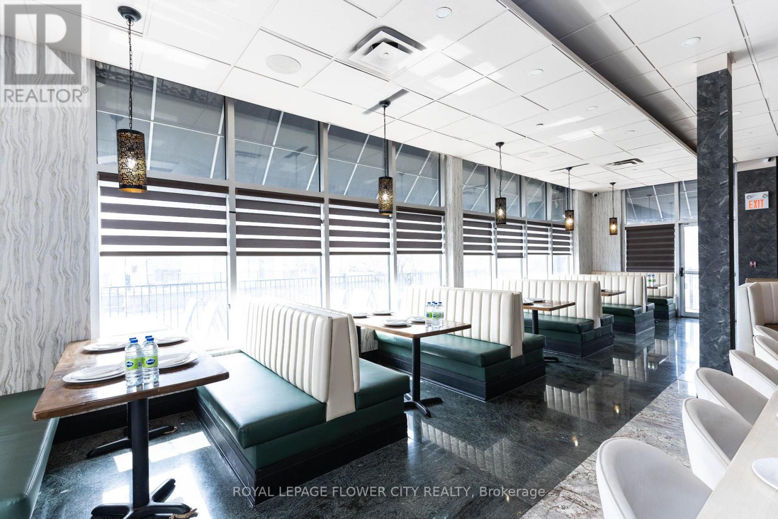 102 - 15 Gateway Boulevard, Brampton (bramalea South Industrial), Ontario