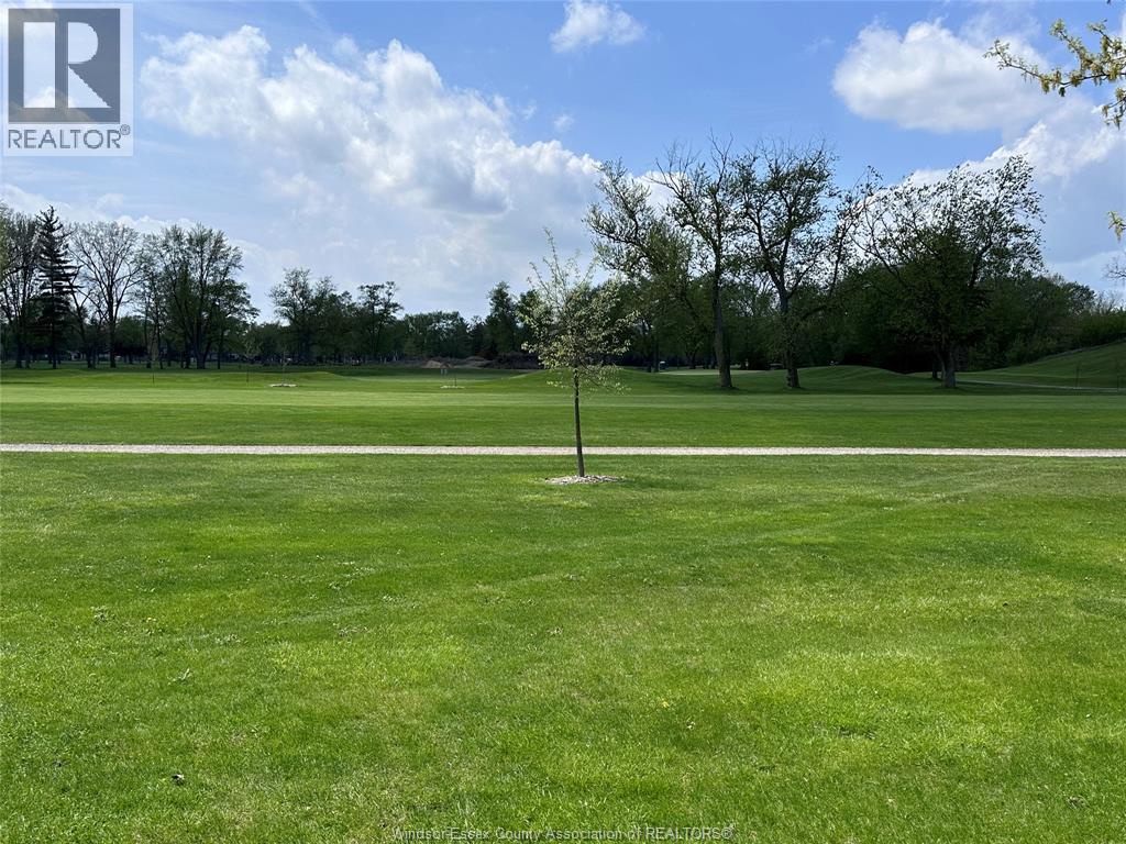 4059 Roseland Drive East, Windsor, Ontario