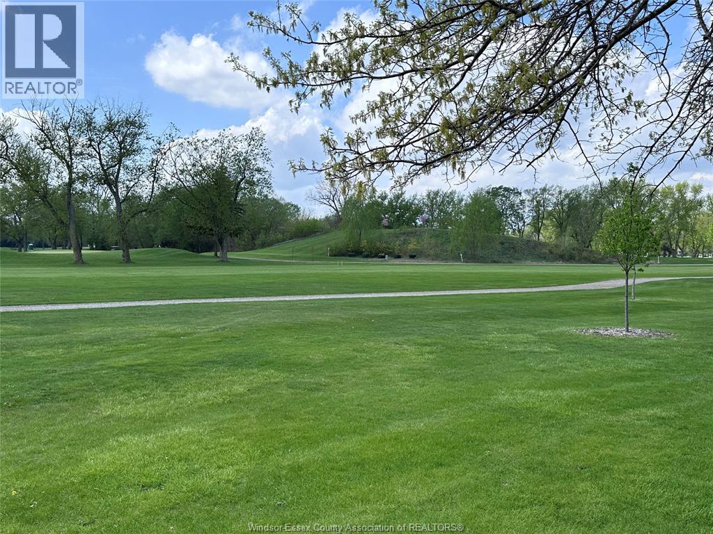 4059 Roseland Drive East, Windsor, Ontario