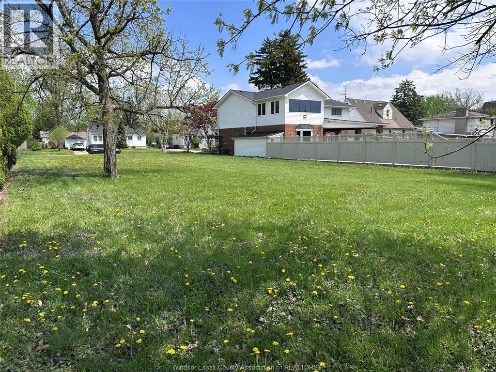 4059 Roseland Drive East, Windsor, Ontario