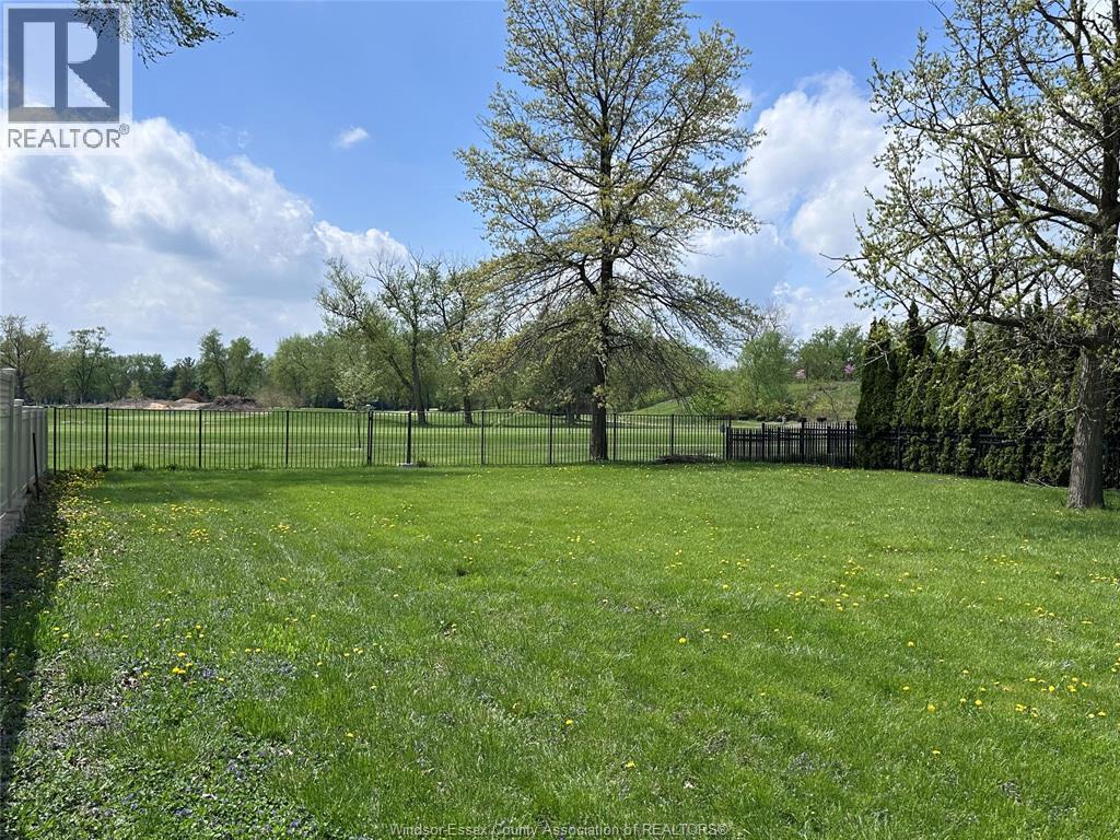 4059 Roseland Drive East, Windsor, Ontario