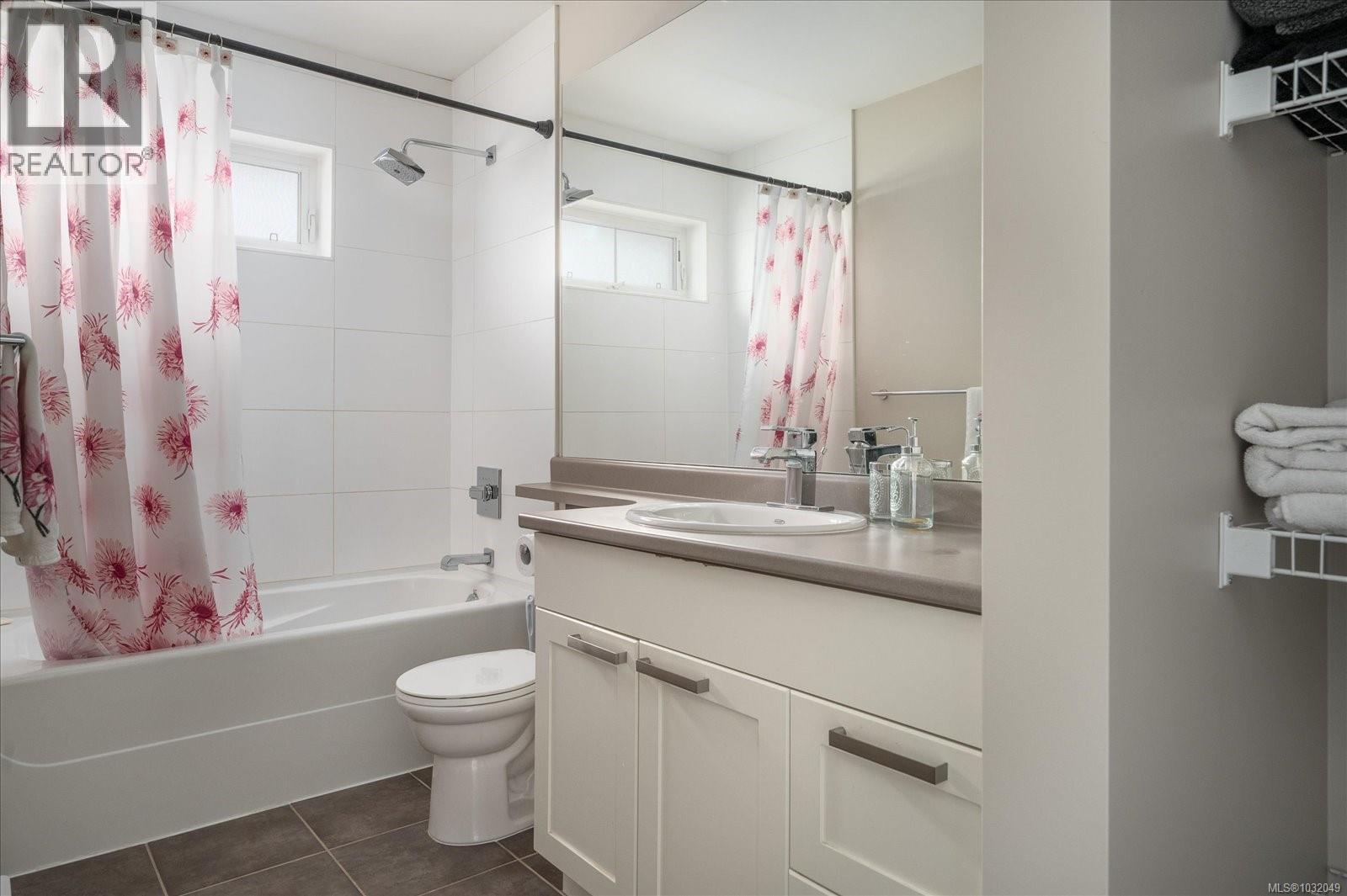 101 50 Mill St, Nanaimo, British Columbia