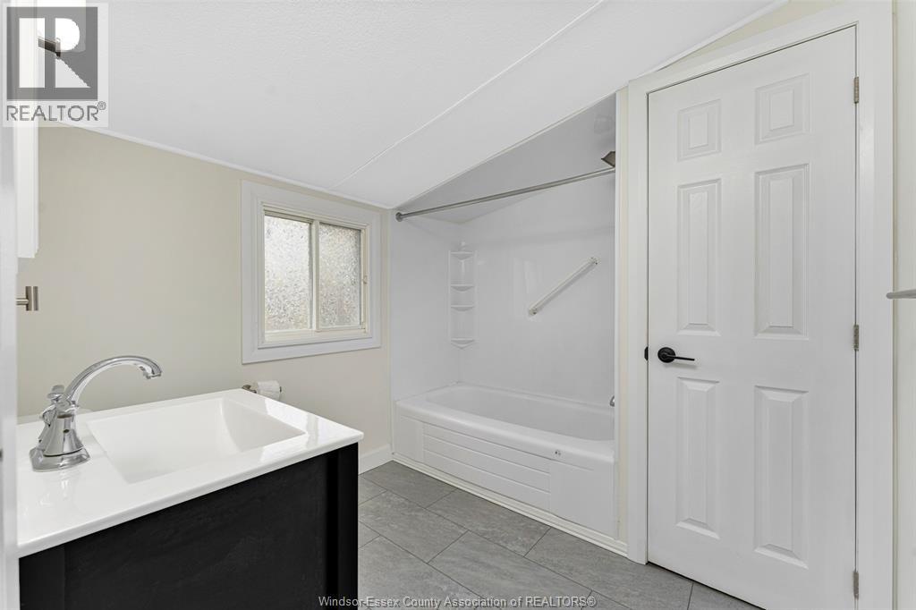 1069 Cherry Avenue, Kingsville, Ontario