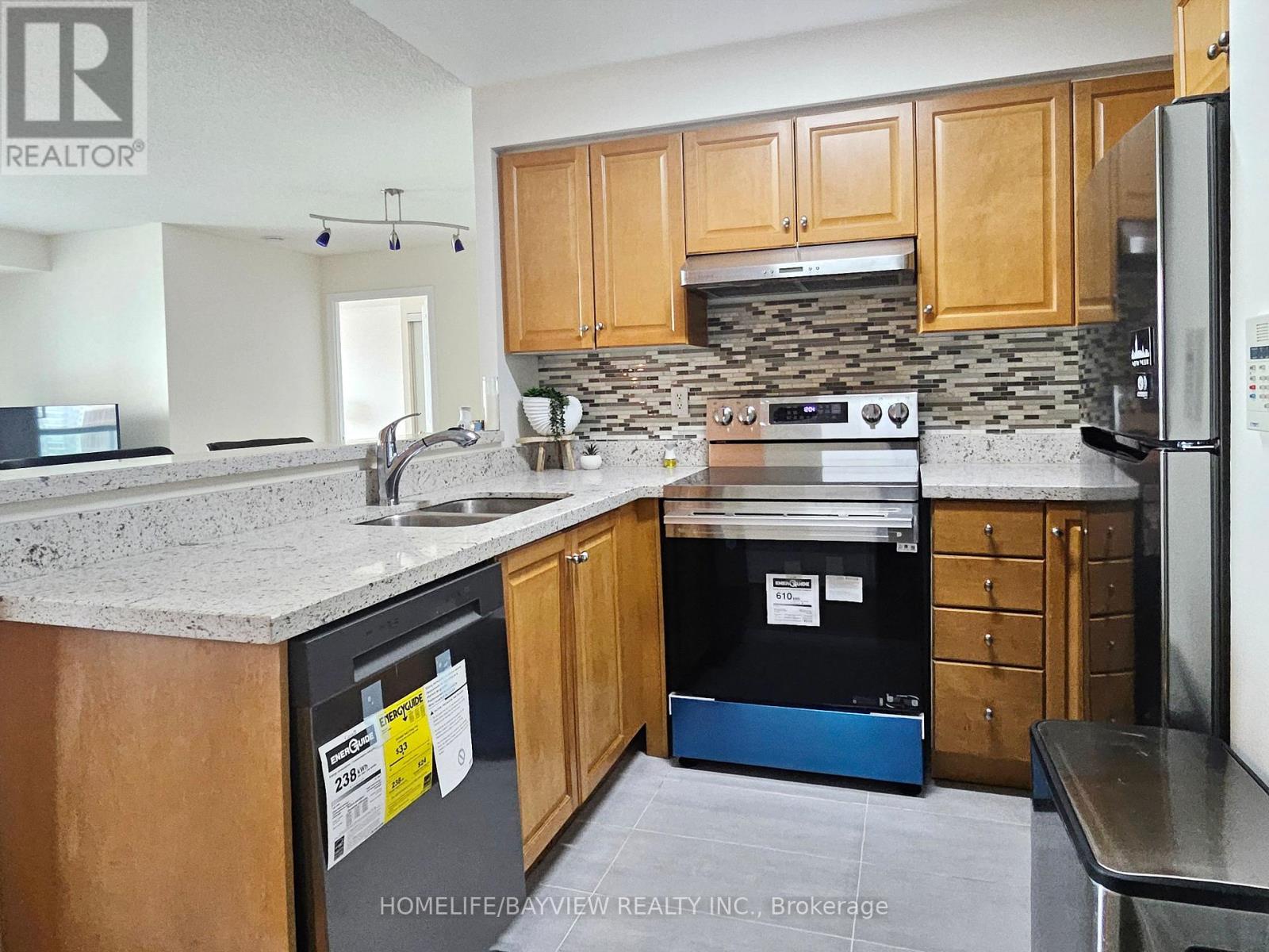 1816 - 7 Lorraine Drive, Toronto (willowdale West), Ontario