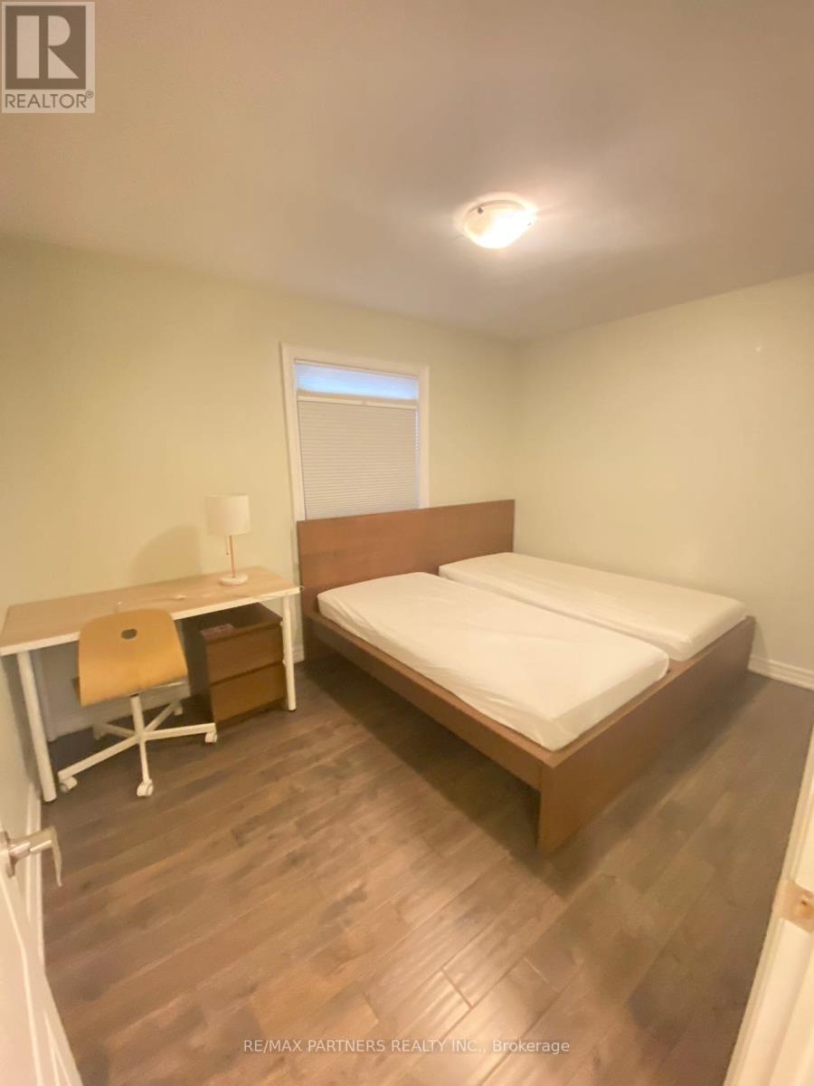 87 Bishop Avenue, Toronto (newtonbrook East), Ontario