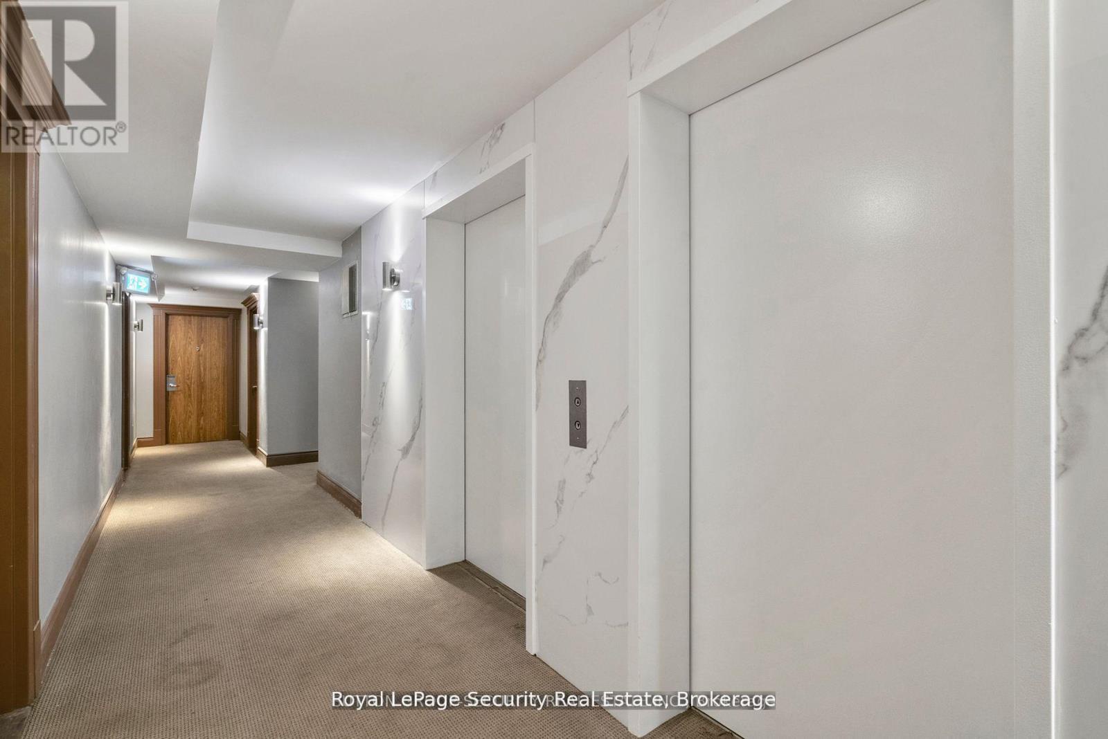 908 - 105 Victoria Street, Toronto (church-yonge Corridor), Ontario