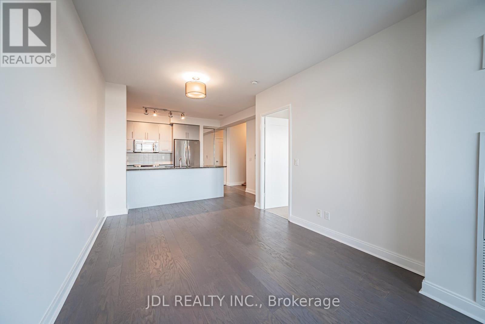 806 - 825 Church Street N, Toronto (rosedale-moore Park), Ontario