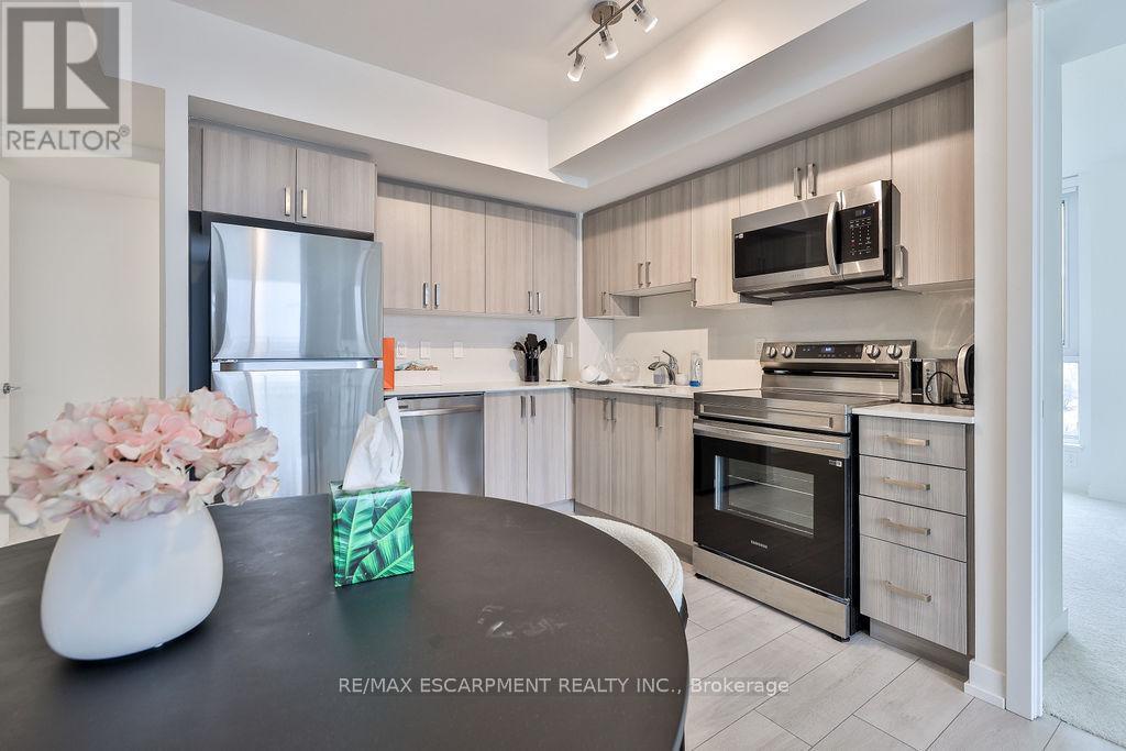 606 - 556 Marlee Avenue, Toronto (yorkdale-glen Park), Ontario