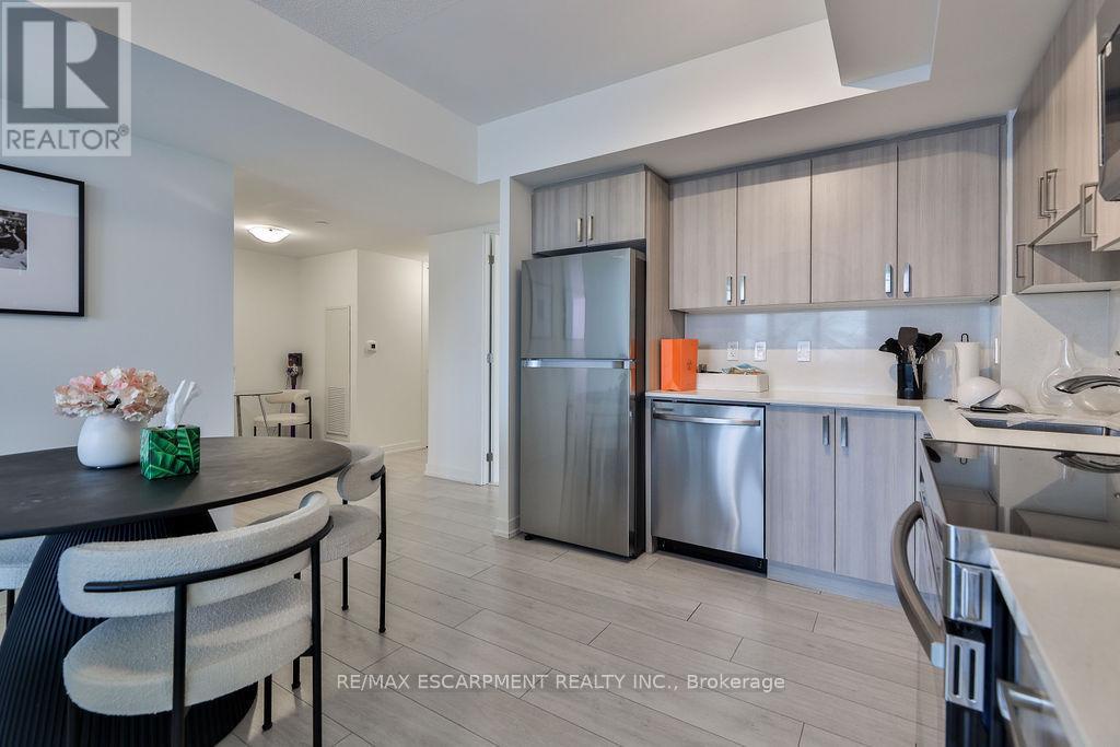 606 - 556 Marlee Avenue, Toronto (yorkdale-glen Park), Ontario