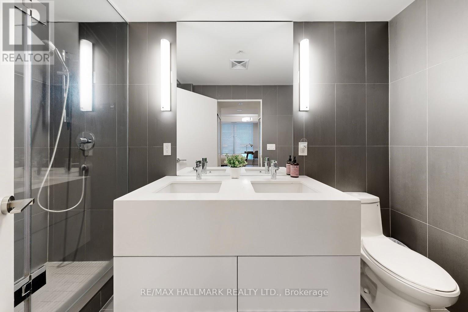 Th14 - 30 Nelson Street, Toronto (waterfront Communities), Ontario