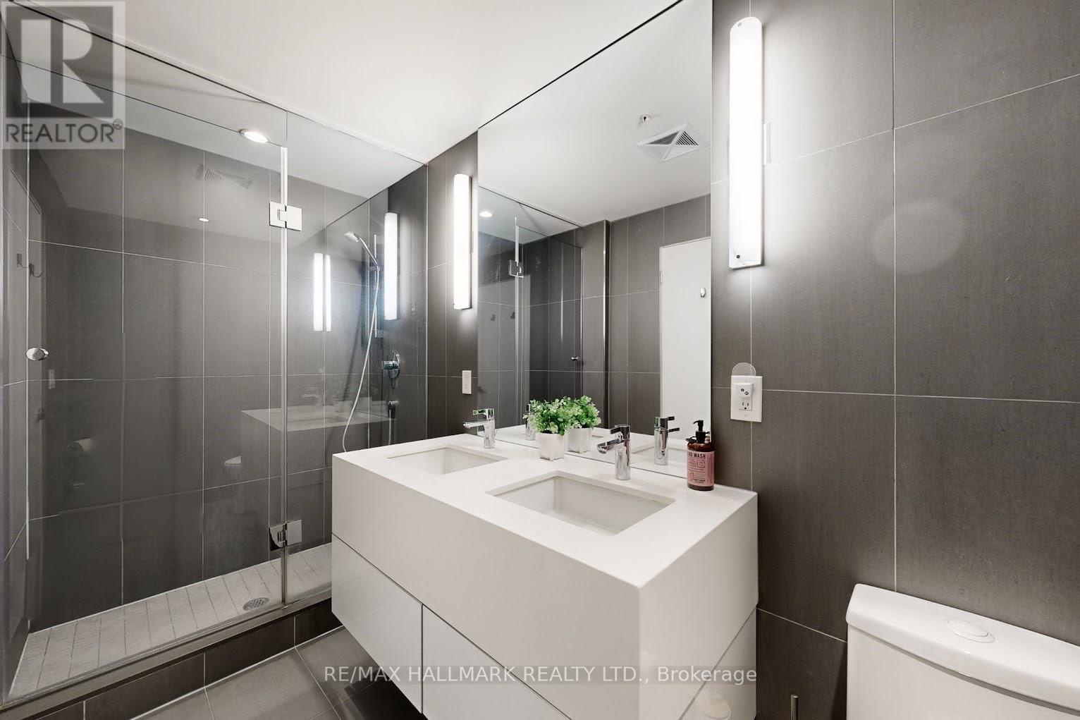 Th14 - 30 Nelson Street, Toronto (waterfront Communities), Ontario