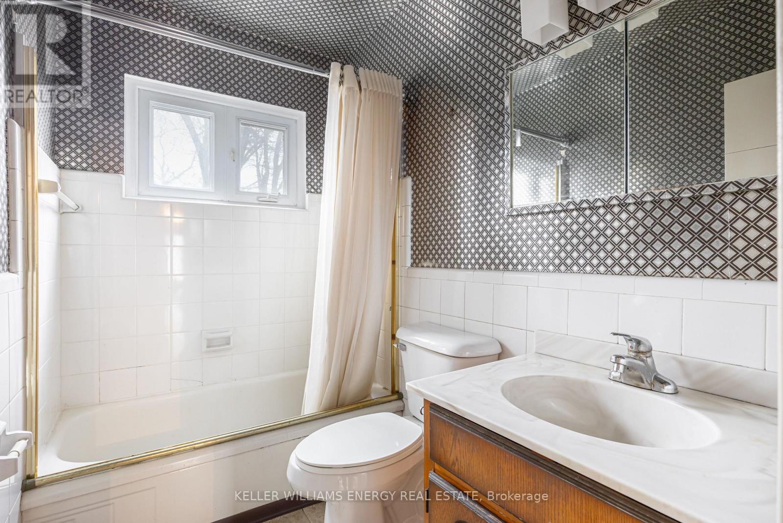 159 Princess Margaret Boulevard, Toronto (princess-rosethorn), Ontario