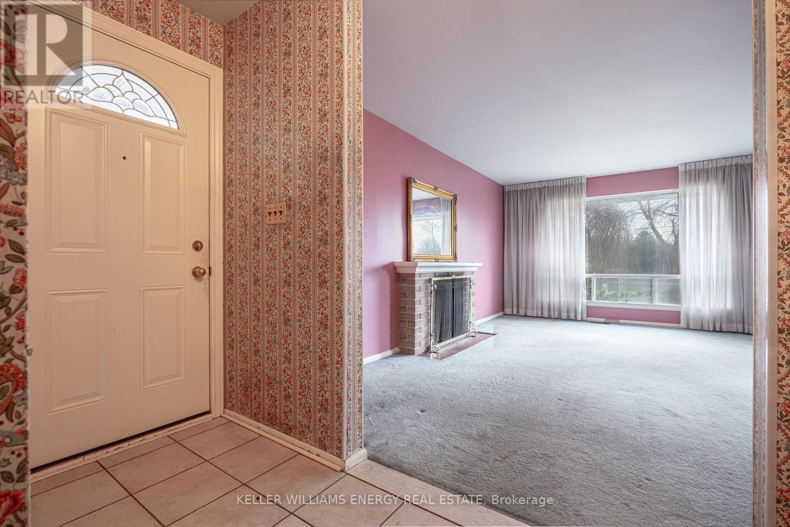 159 Princess Margaret Boulevard, Toronto (princess-rosethorn), Ontario