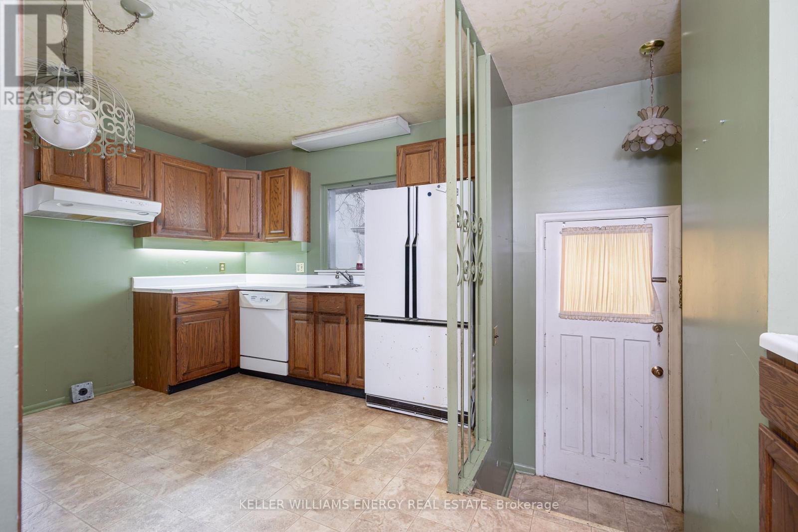 159 Princess Margaret Boulevard, Toronto (princess-rosethorn), Ontario