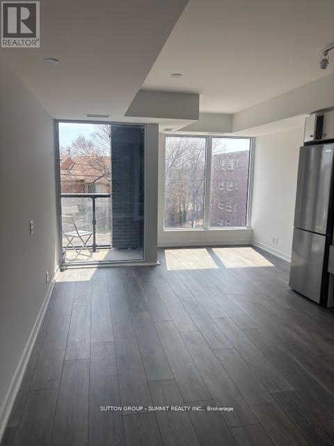 320 - 2 Manderley Drive, Toronto (birchcliffe-cliffside), Ontario